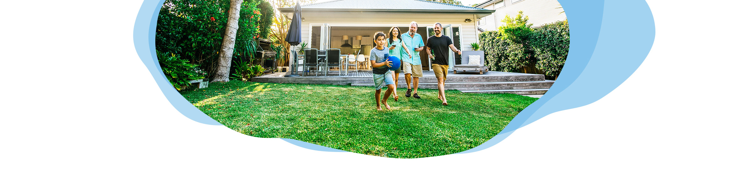 Familie im Garten - Was kann man zuhause machen?